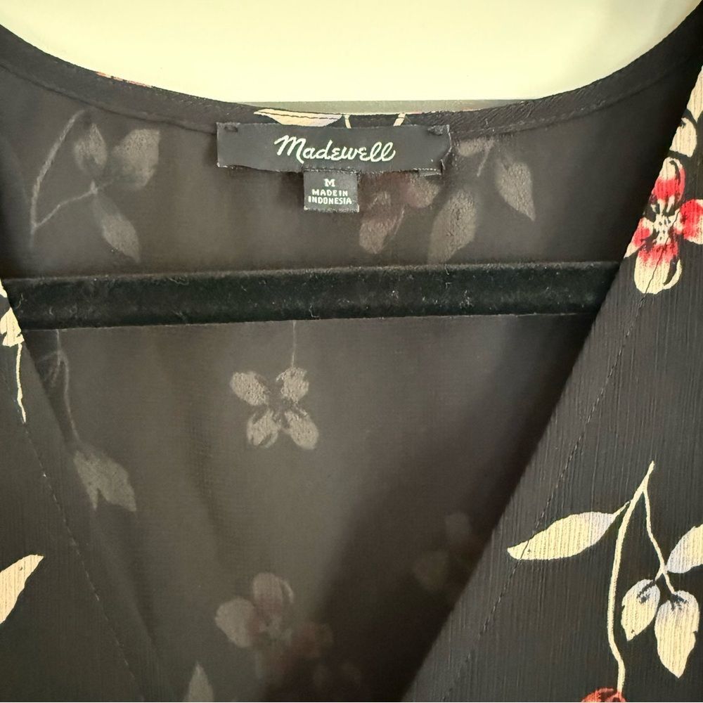 Madewell Floral Wrap Blouse M - Picture 3 of 8